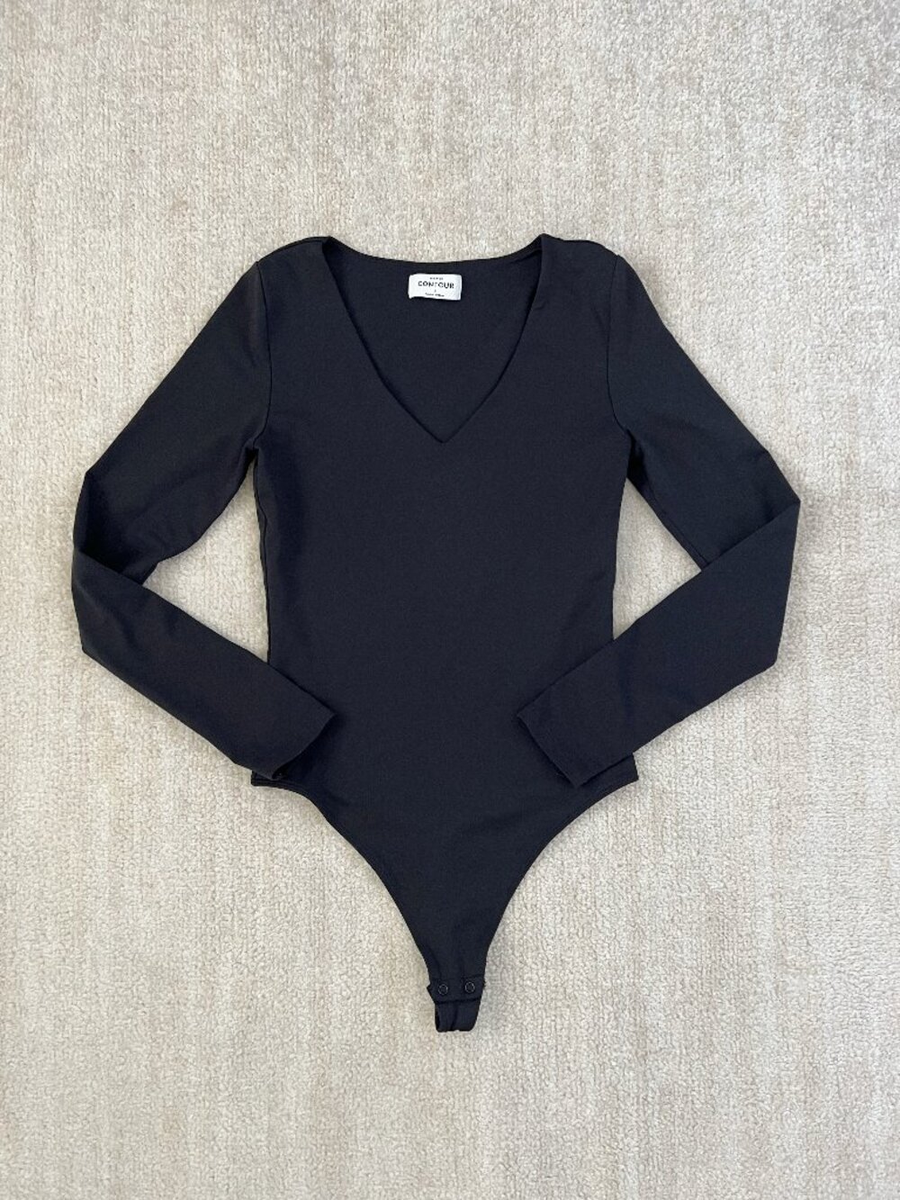 Aritzia Babaton Contour V-Neck Long Sleeve Bodysuit Black S